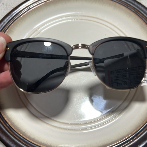 ♣️💕Black Sunglasses A New Day NWT - Picture 6 of 7